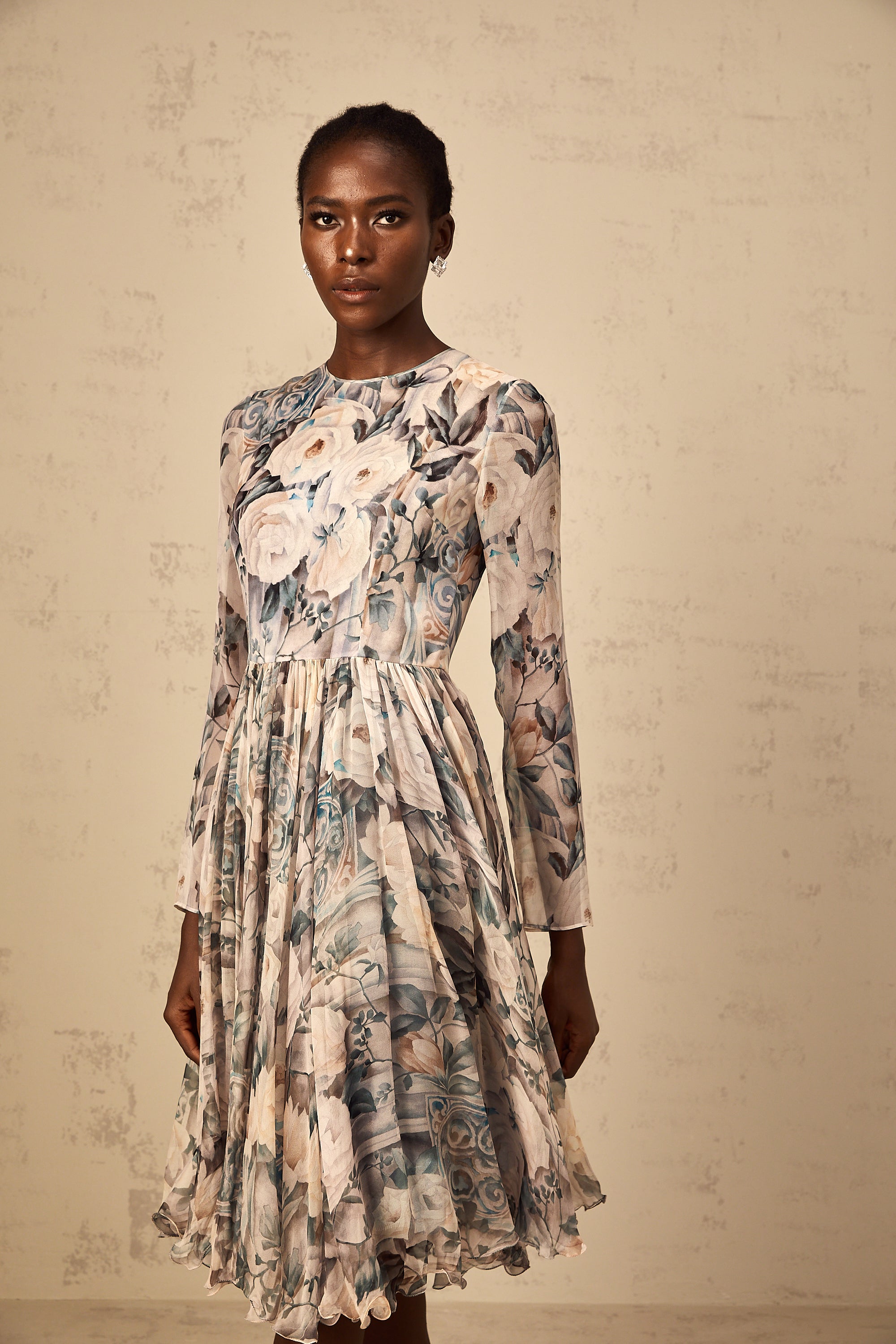Mélanie Floral Print Pleated Chiffon Midi Dress