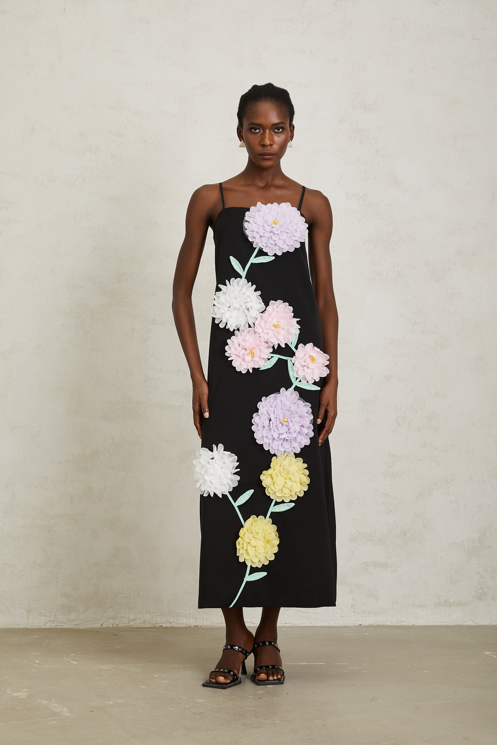 Véronique Black 3D Petal Sleeveless Midi Dress (Final Sale-US Only)