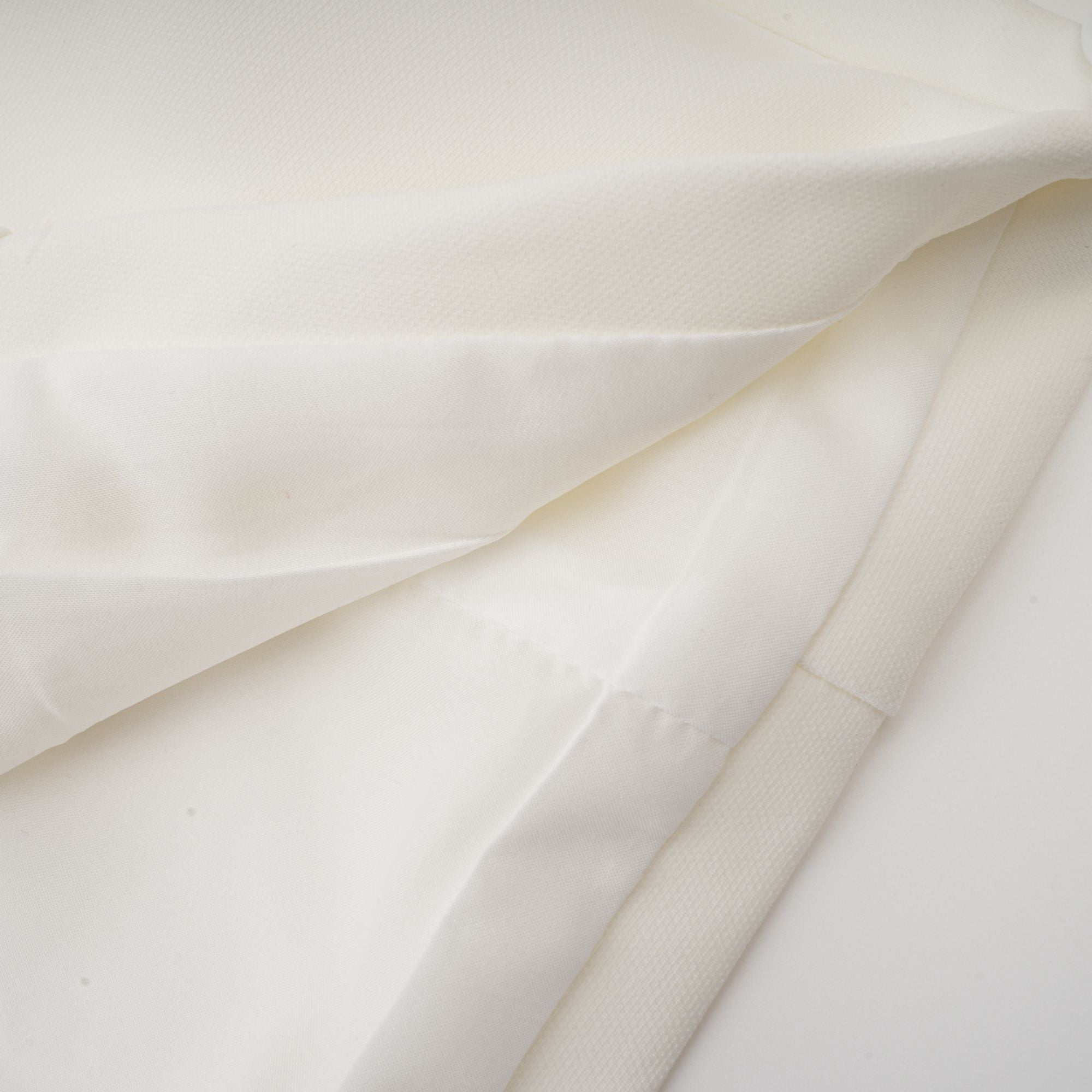 Hilaire white 3d-petal top & skirt matching set (Final Sale)