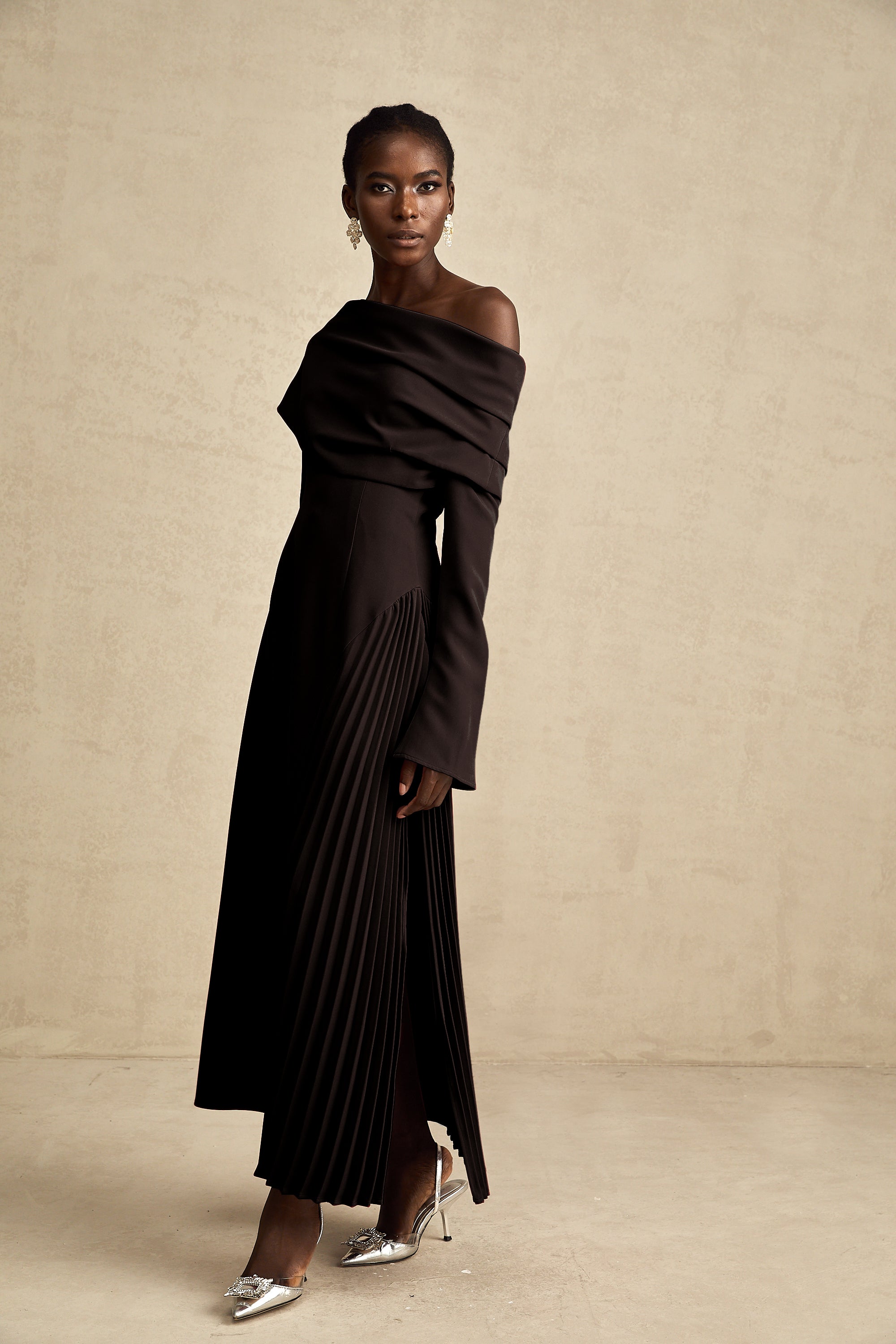 Valentine high-slit pleated maxi dress in Black (Final Sale-US Only)