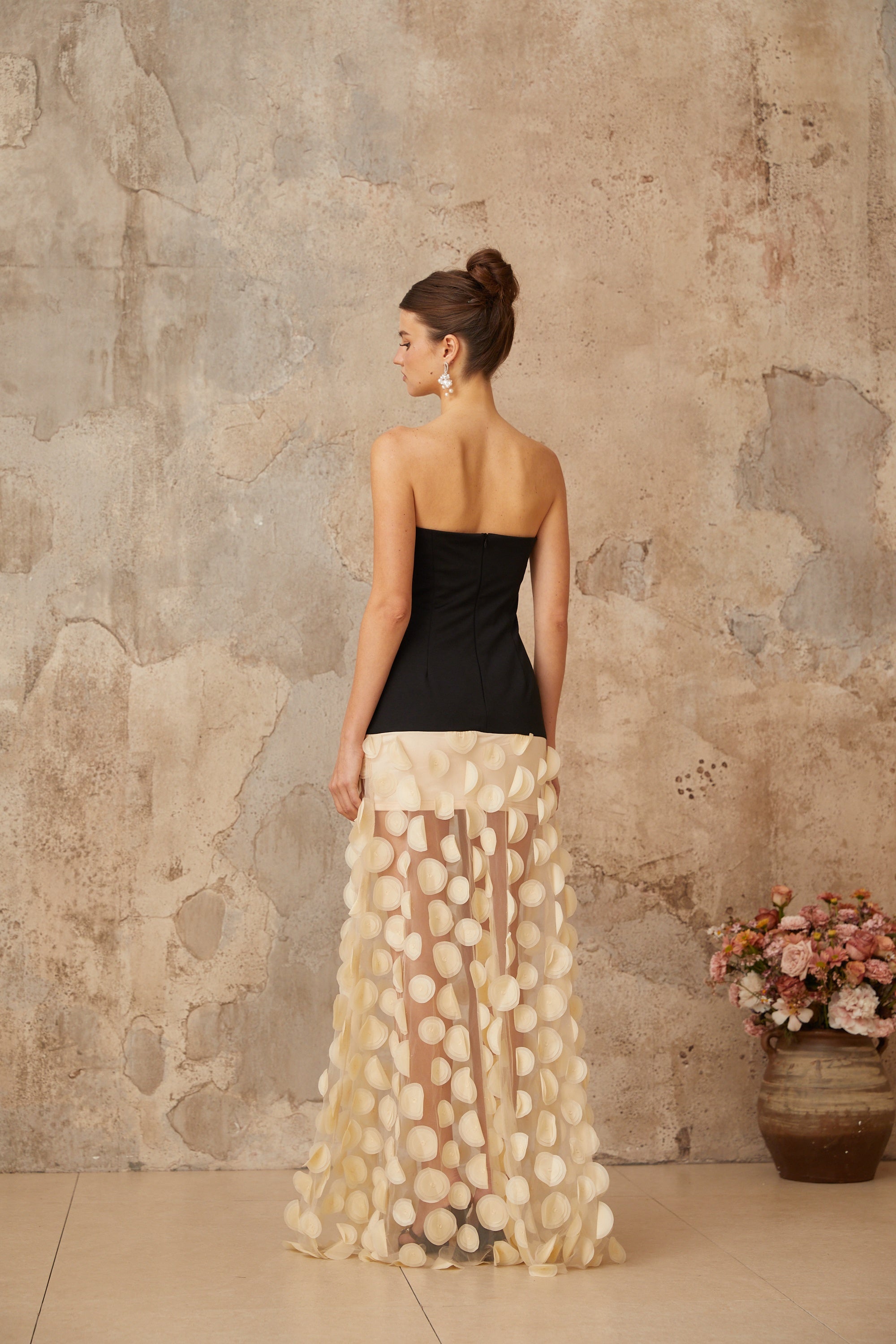 Xénia contrast-color 3d-polka-dot maxi dress