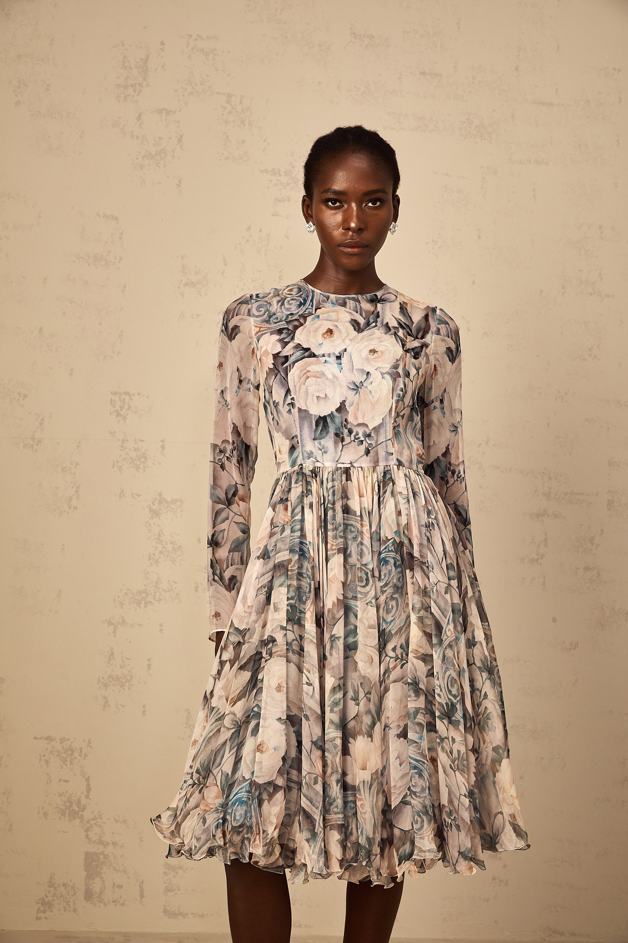 Mélanie Floral Print Pleated Chiffon Midi Dress (Final Sale)