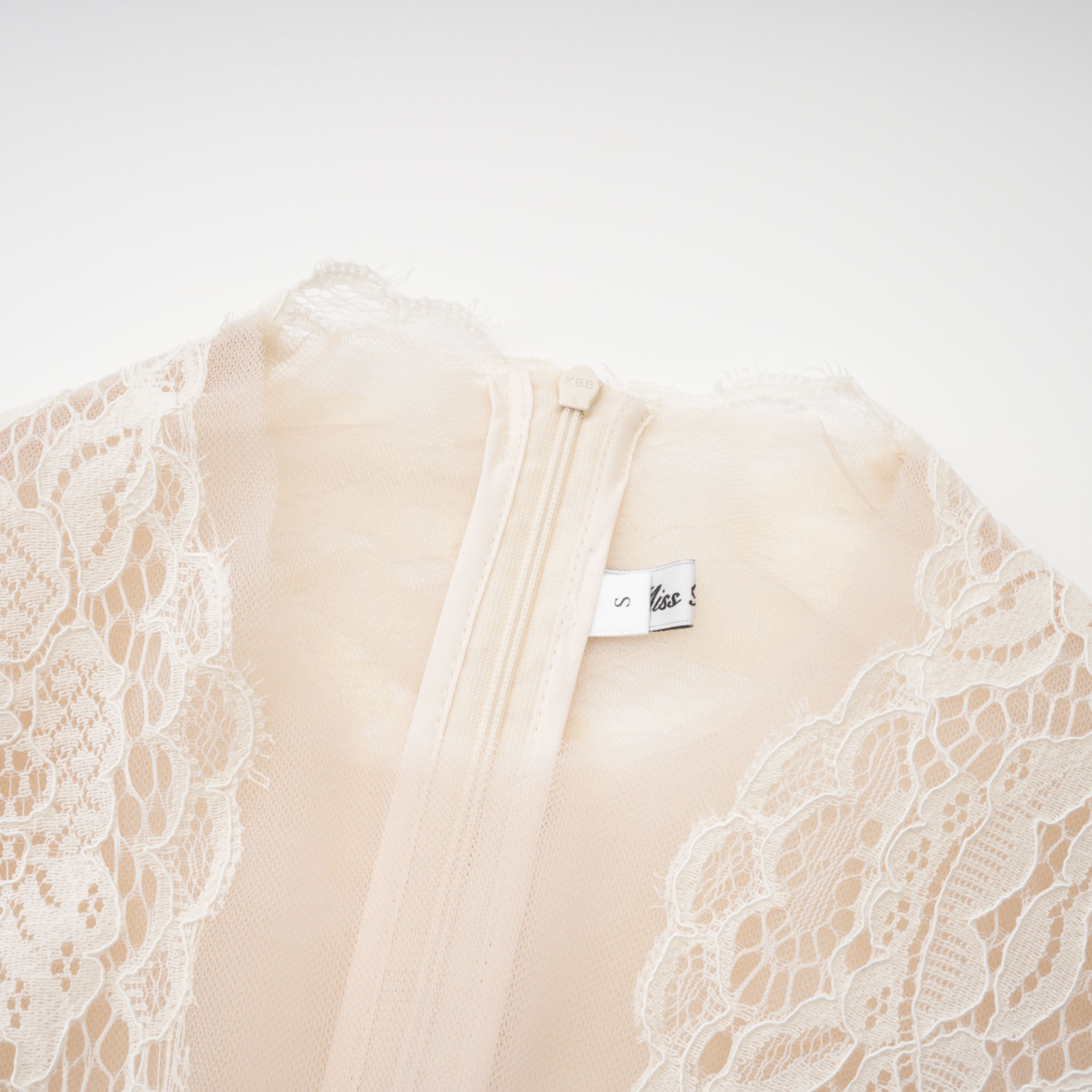 Oliana Ivory Lace Maxi Gown (Final Sale)