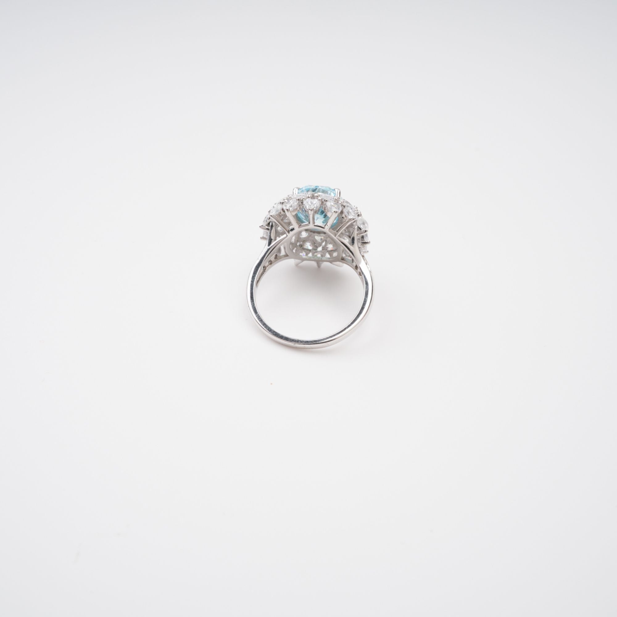 Céleste Blue Oval Cut Gemstone Sterling Silver Ring