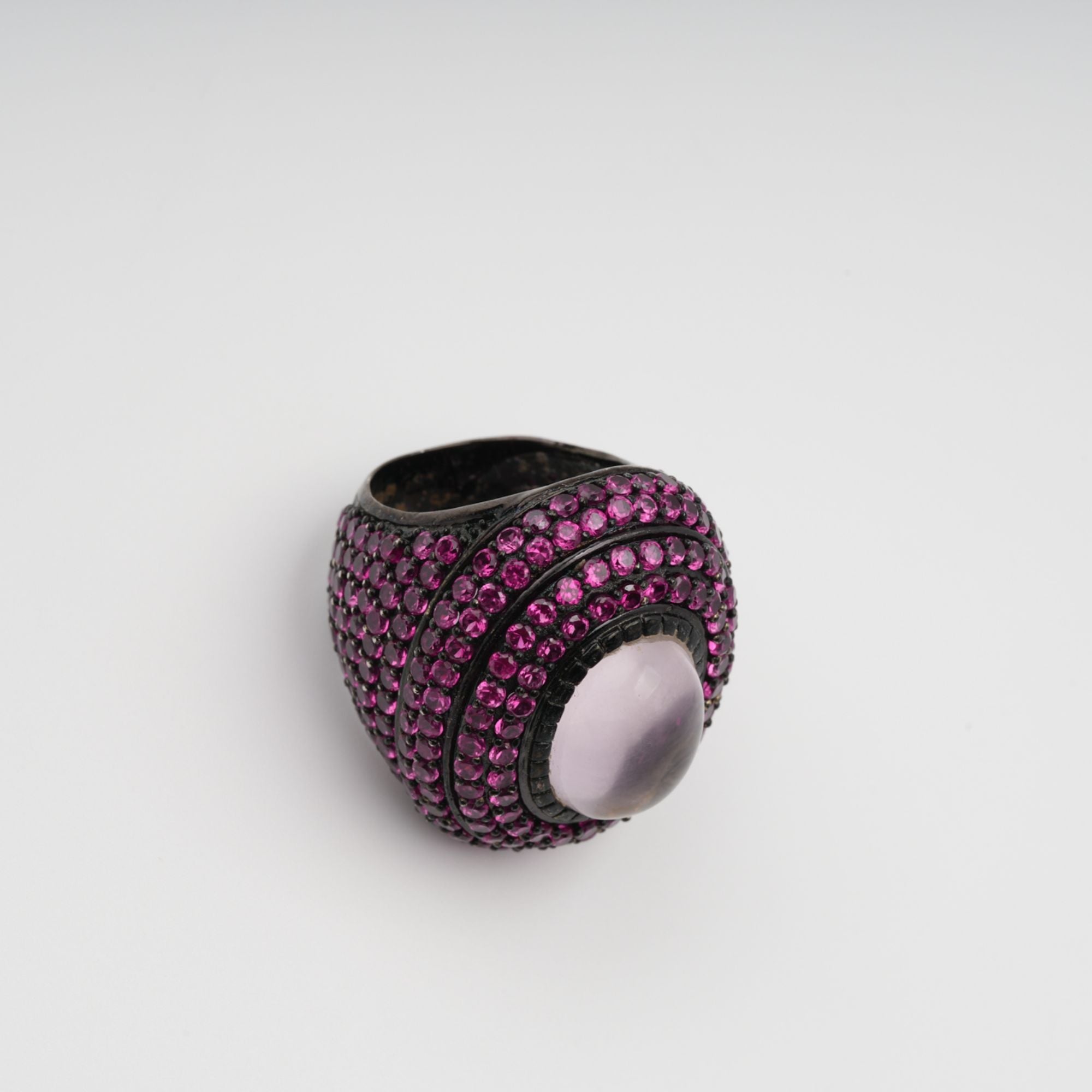 Orbite Pink Oval Quartz Gemstone Ring