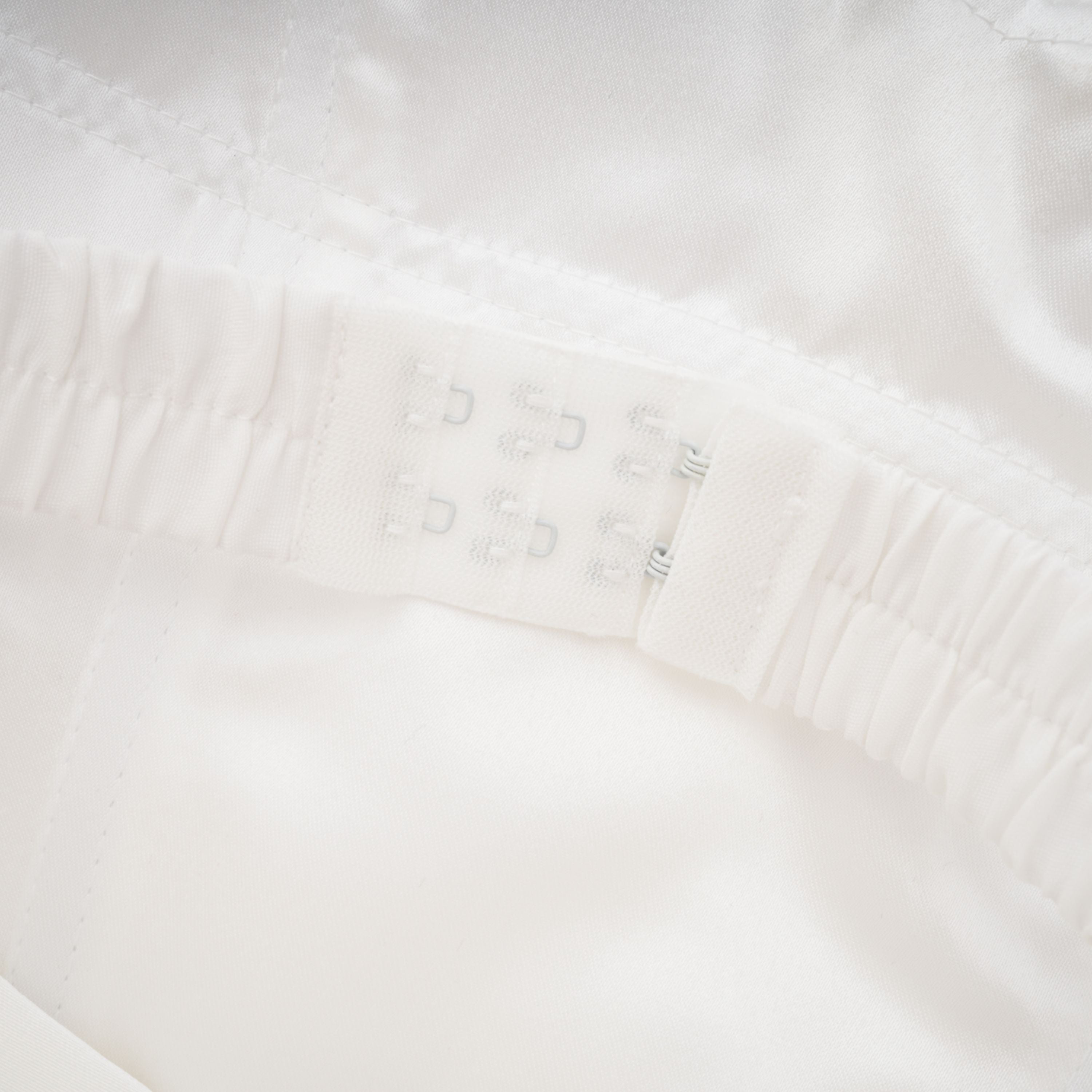 Víctor White Off-Shoulder Lace Panel Maxi Dress (Final Sale-US Only)
