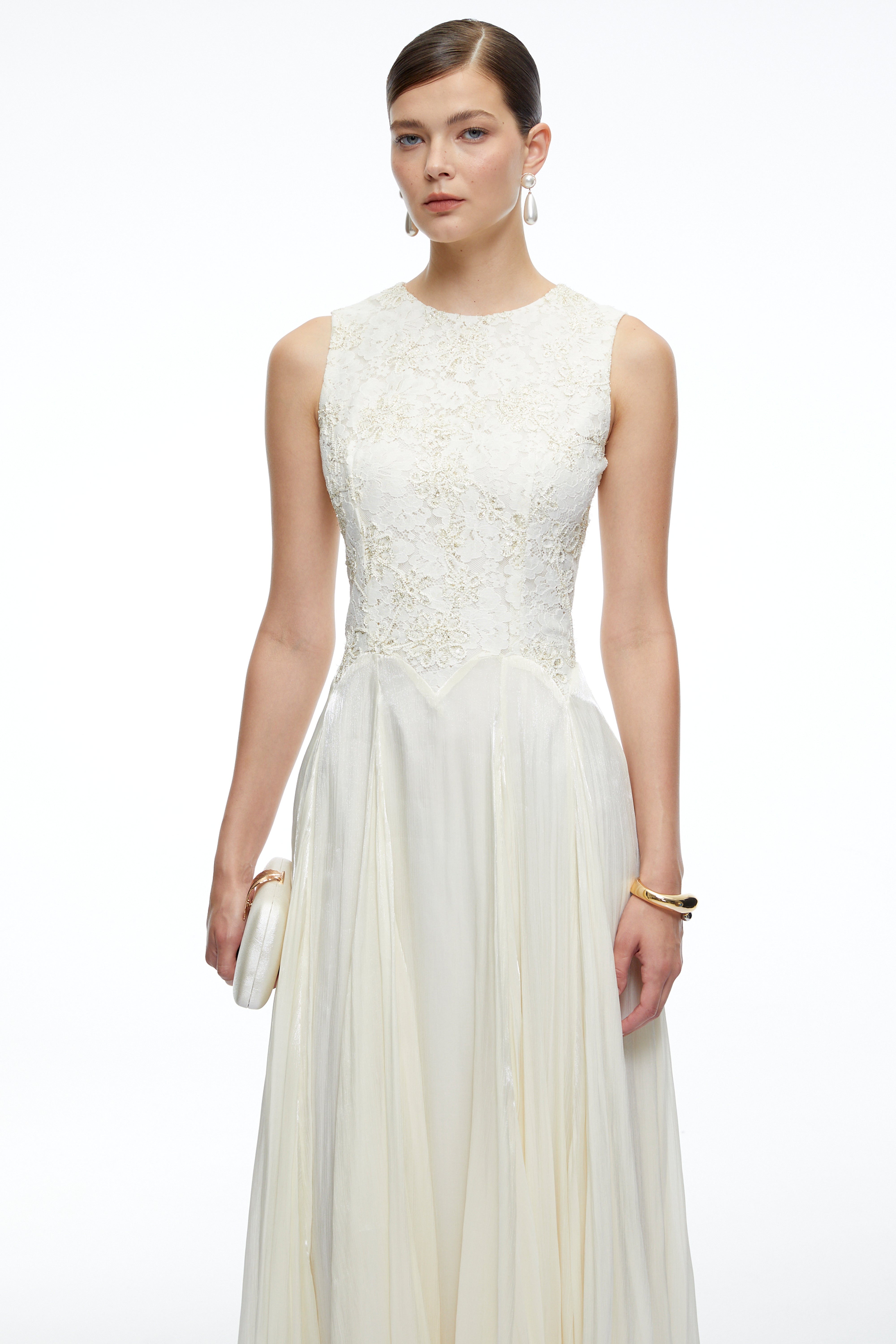 Elara White Sleeveless Round Neck Lace Midi Dress